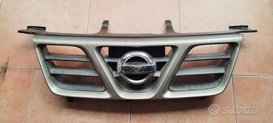 Griglia frontale Nissan X-Trail T30 2002
