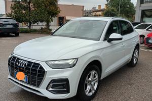 Audi Q5 iva esposta