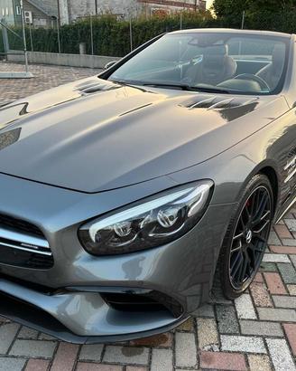 Mercedes-Benz SL 63 AMG Roadster V8