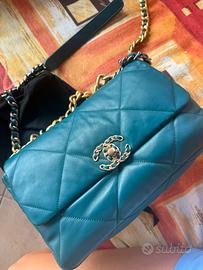 Borsa Chanel 19