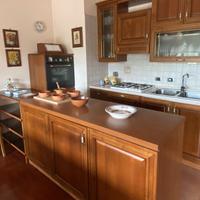 CUCINA ANTE IN LEGNO MASSELLO