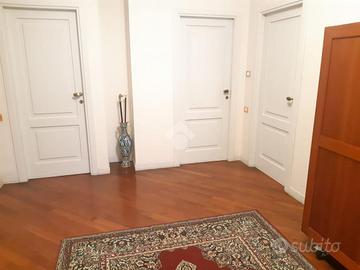 VILLA A SCHIERA A NOCERA INFERIORE