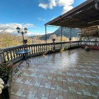 Villa autonoma completamente ristrutturata