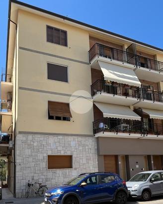 5 LOCALI A SAN BENEDETTO DEL TRONTO