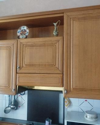 Cucina in legno chiaro 