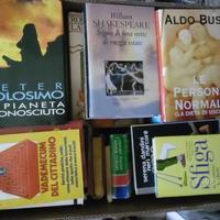 Oltre 100 libri di narrativa e saggistica