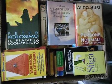 Oltre 100 libri di narrativa e saggistica