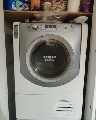 asciugatrice aqualtis Ariston hotpoint