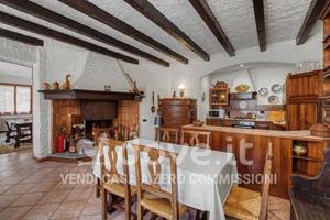 Appartamento di 162 m² con 4 locali e box auto dop