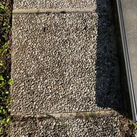 Piastrella da esterno ghiaia di fiume grigio 40x40