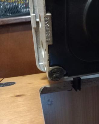 Macchina da cucire singer con :pedale,motore,mobil
