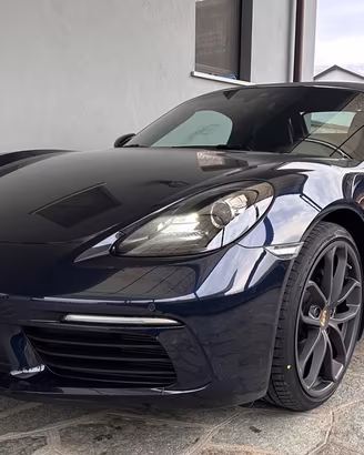 Porsche 718 2.0 300cv