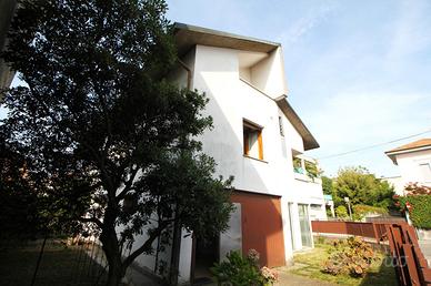 Villa o villino Legnano [Cod. rif 3177763VRG]