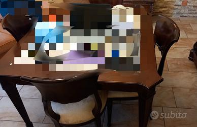 Stanza da pranzo 800 siciliano con tavolo e 4 sedi