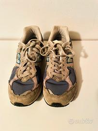 Sneakers New Balance 2002R