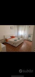 Bella camera singola con balcone ,
