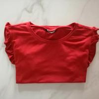 T-shirt donna rossa con manica a volant 