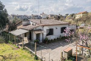 CASA INDIPENDENTE A NEPI