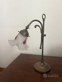 Lampada da tavolo stile Liberty / Art Nouveau