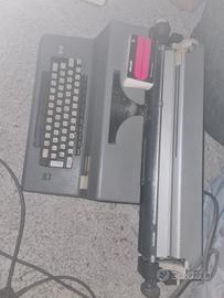 Macchina da scrivere Olivetti Ivrea 