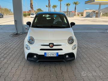 Abarth 595 C 1.4 Turbo T-Jet 180 CV Esseesse