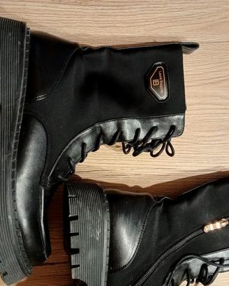 stivali anfibi Laura Biagiotti 