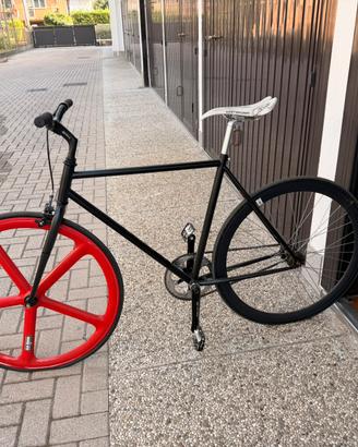 BICICLETTA SCATTO FISSO