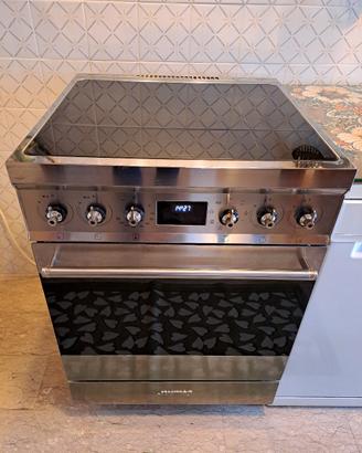 Cucina ad induzione Smeg libera installazione 