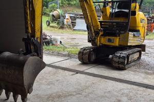 mini escavatore komatsu pc 15 q. 17