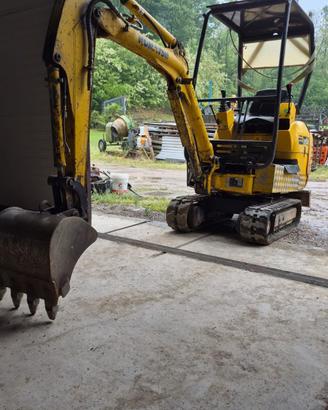 mini escavatore komatsu pc 15 q. 17