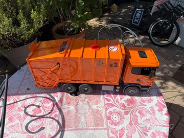 Camion bruder