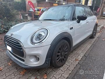 Mini 1.5 Cooper 5 PORTE..BLACK EDITION...CAMBIO AU