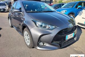 TOYOTA - Yaris 1.5h Business Cambio Automatico