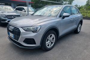 Audi Q3 35 TDI S tronic Business