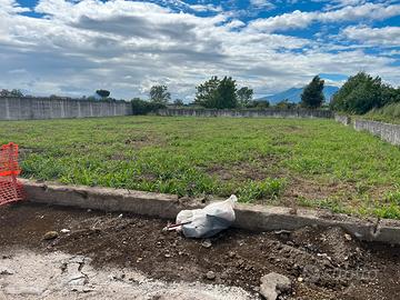 Terreno Agrigolo fronte strada