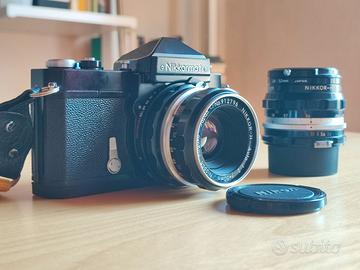 Nikkormat FT con Nikkor 50mm f2 e Nikkor 28mm f3.5