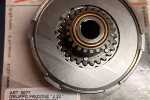 Gruppo frizione z22 vespa px 125 150 nuova