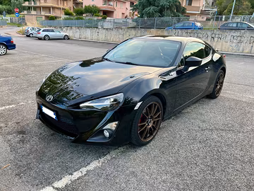 Toyota GT 86 + cerchi OZ 18"