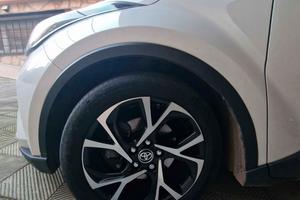 Cerchi e Gomme Toyota 2.0 184cv