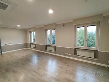 Vedano al Lambro ufficio 150mq