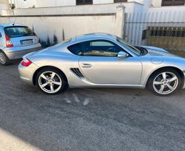 Porsche Cayman 2.7