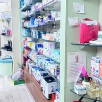 Arredamento farmacia e negozio