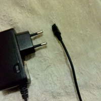 N.2 caricabatterie per telefoni cellulari