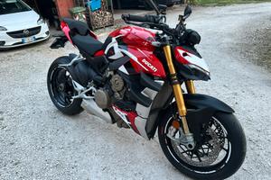 Ducati Streetfighter V4 S – 2020 | 10.926 km |