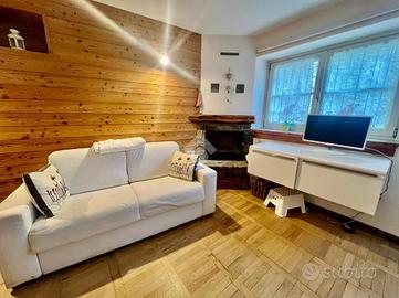 2 LOCALI A PONTE DI LEGNO