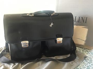 Borsa  24 ore in pelle  marca Pollini