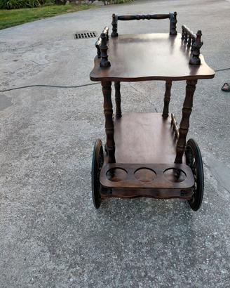 Carrello porta vivande in legno