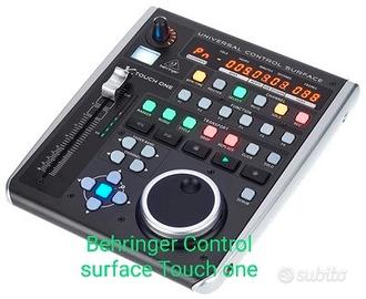 BEHRINGER  Control surface