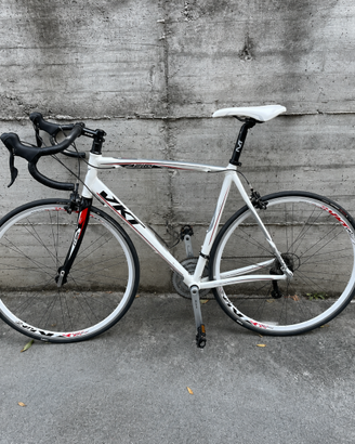 BICI DA CORSA TG.56 – FORCELLA CARBONIO – SHIMANO