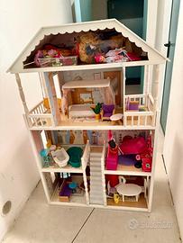 Casa di Barbie in legno